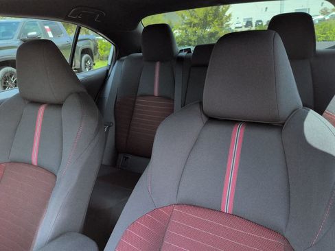 Used 2026 Toyota Corolla SE FWD image 8