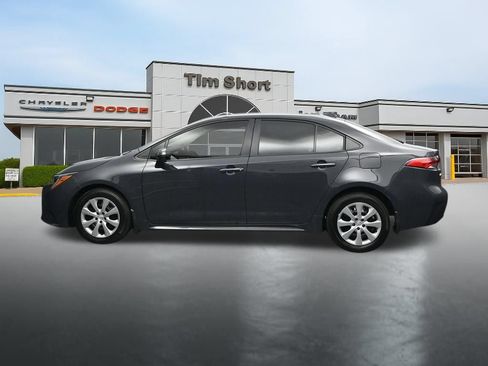 Used 2026 Toyota Corolla LE FWD image 2