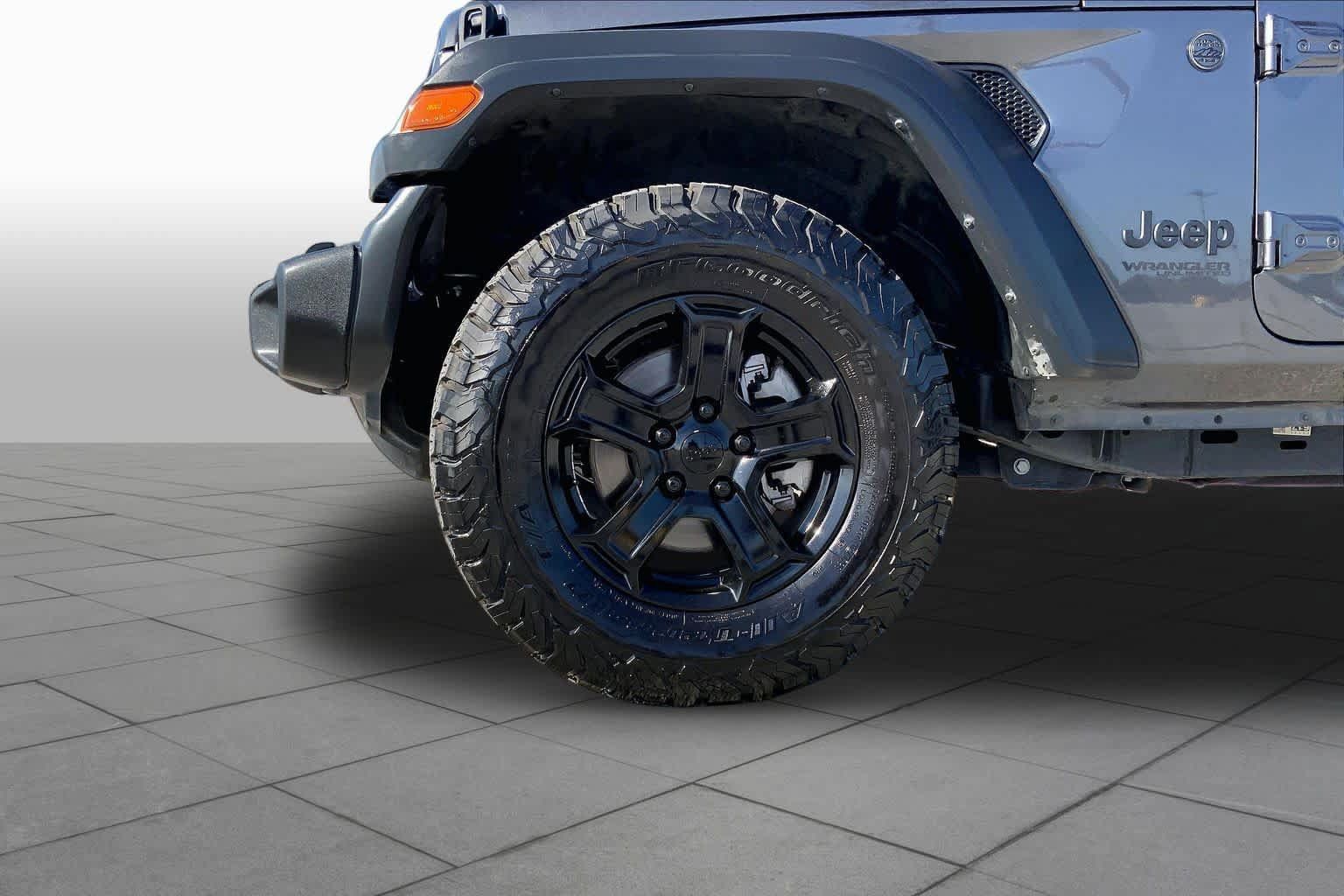 Used 2022 Jeep Wrangler Unlimited Sport AWD/4WD image 11