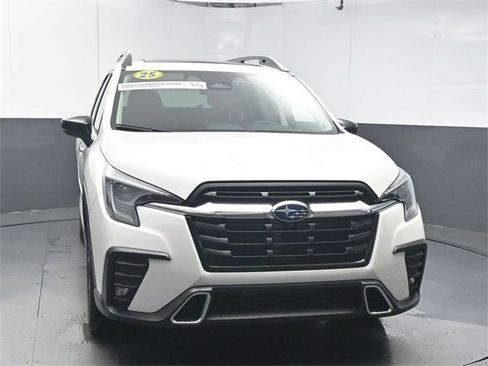 Used 2025 Subaru Ascent Touring w/ Popular Package #1 image 3