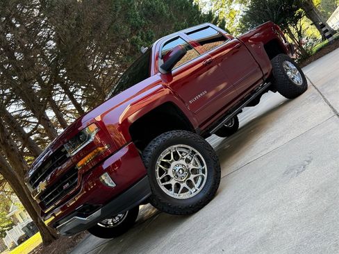 Used 2017 Chevrolet Silverado 1500 LT w/ All Star Edition image 3