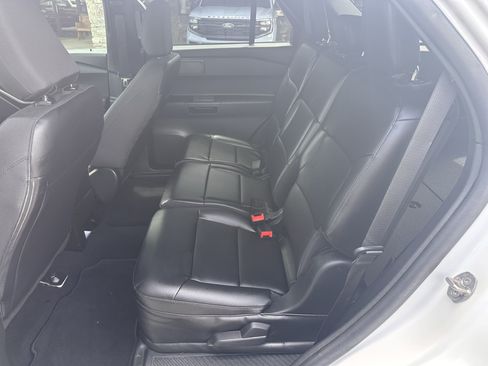 Used 2023 Ford Explorer 4WD Police Interceptor w/ Ultimate Wiring Package image 12