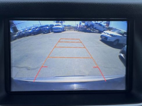 Used 2017 GMC Yukon SLE w/ Convenience Package image 24