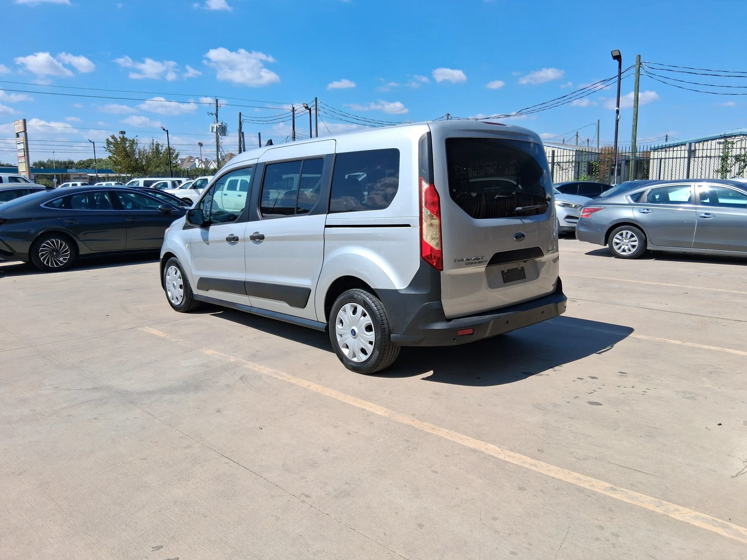 Used 2019 Ford Transit Connect XL FWD image 5