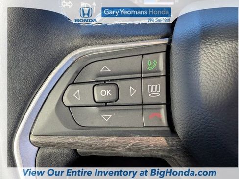 Used 2025 Jeep Grand Cherokee L Limited RWD image 27