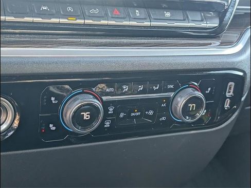 Used 2022 Chevrolet Silverado 1500 LT w/ Protection Package image 15