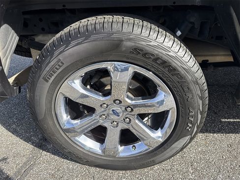 Used 2018 Ford F150 XLT w/ Equipment Group 302A Luxury image 22