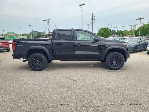 Used 2024 Chevrolet Colorado Trail Boss AWD/4WD image 8