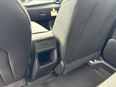 New 2026 Chevrolet Trax LT w/ Sunroof Package FWD image 16