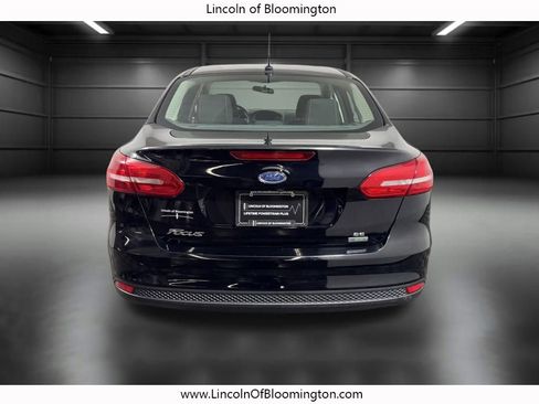 Used 2018 Ford Focus SE w/ Cold Weather Package image 6