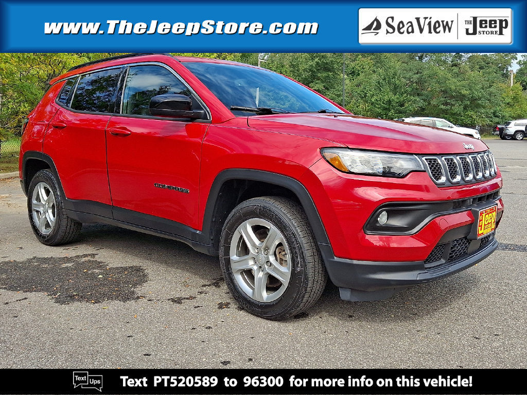 Certified 2023 Jeep Compass Latitude w/ Sun and Sound Group AWD/4WD image 1