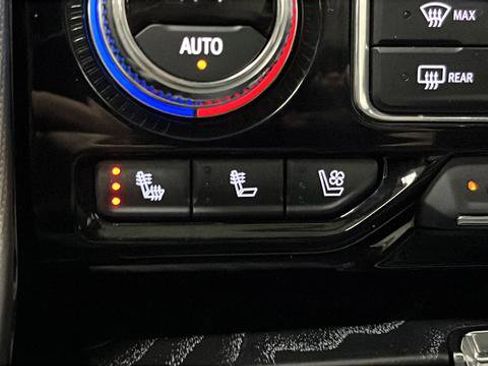 Used 2021 GMC Yukon Denali AWD/4WD image 31