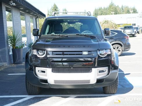 Used 2024 Land Rover Defender 110 S AWD/4WD image 2