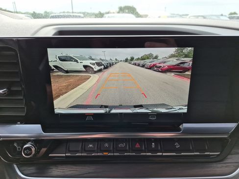 Used 2026 GMC Sierra 1500 SLT AWD/4WD image 29