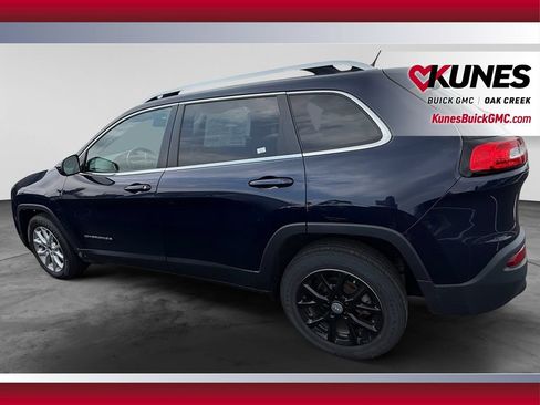Used 2016 Jeep Cherokee Latitude FWD image 9