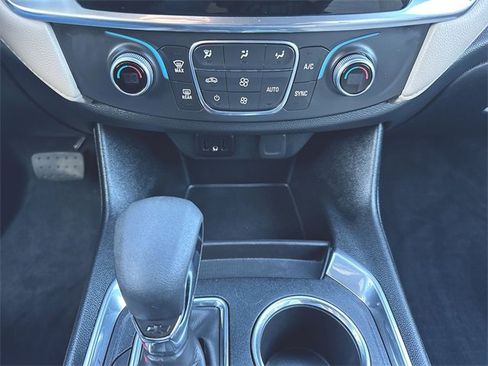 Used 2023 Chevrolet Traverse LS w/ Safety Package image 17