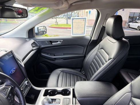 Used 2023 Ford Edge SEL image 15