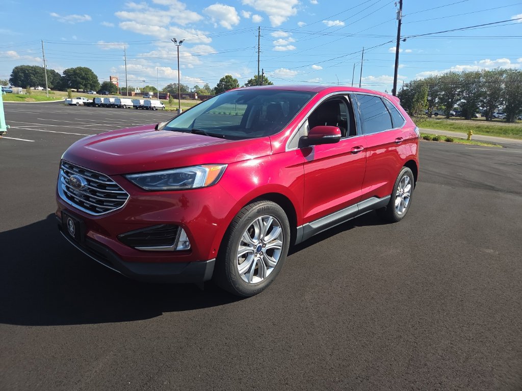 Used 2021 Ford Edge Titanium w/ Equipment Group 301A FWD image 3