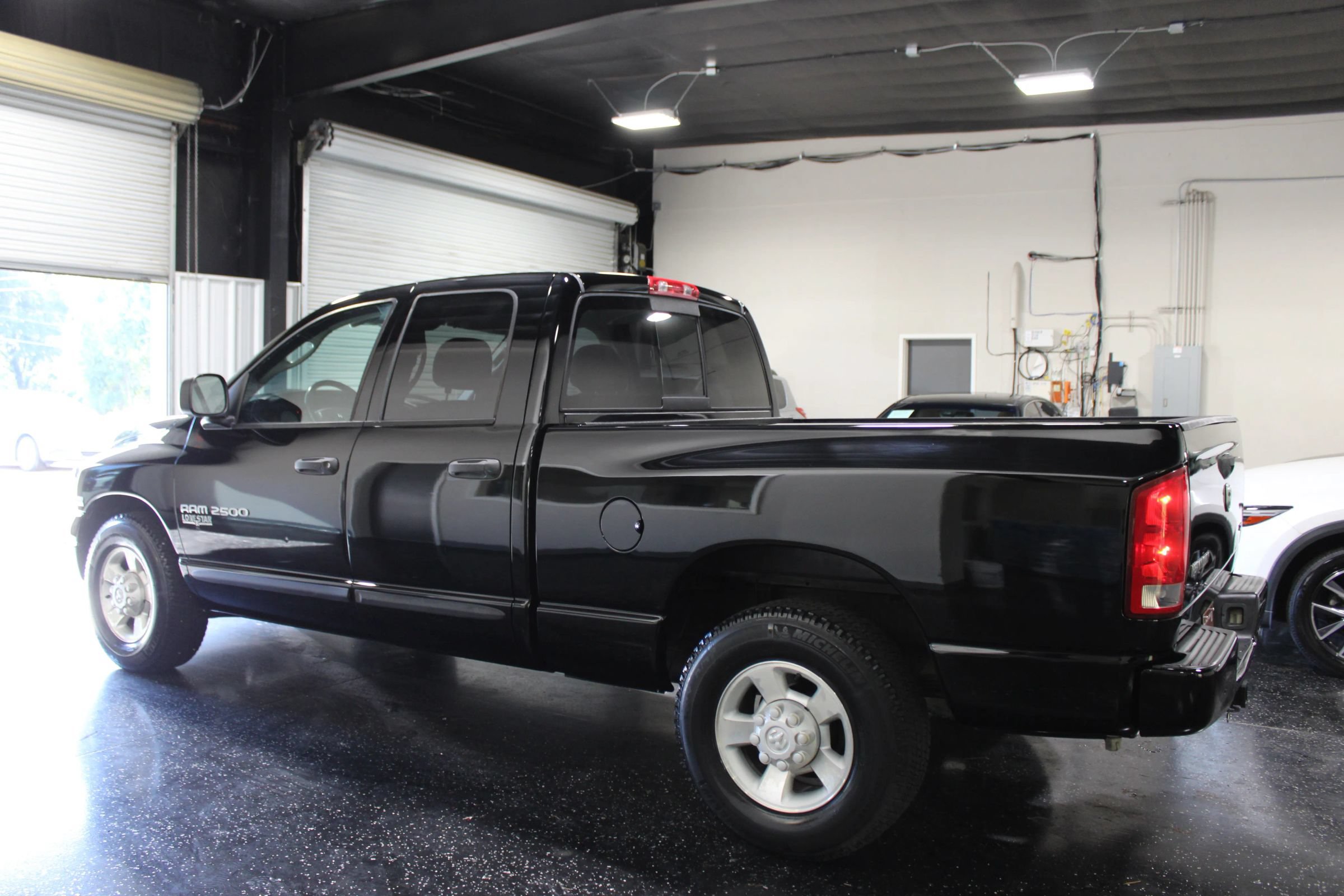 Used 2005 Dodge Ram 2500 Truck SLT RWD image 5