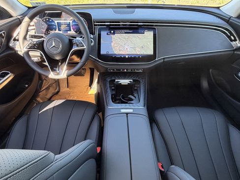 New 2026 Mercedes-Benz E 350 4MATIC Sedan image 28