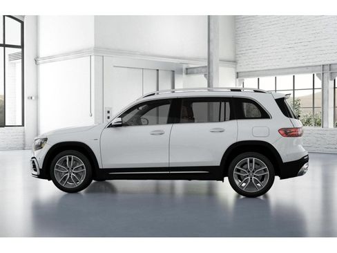 New 2026 Mercedes-Benz GLB 35 AMG 4MATIC image 33