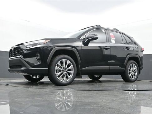 New 2025 Toyota RAV4 XLE Premium image 27