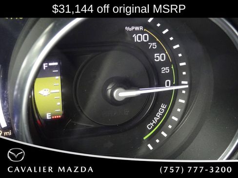 Used 2023 Jeep Wrangler Unlimited Sahara w/ Cold Weather Group AWD/4WD image 27