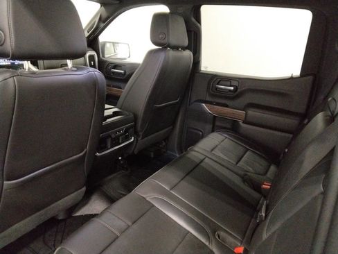 Used 2019 Chevrolet Silverado 1500 High Country image 36