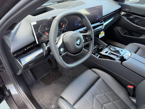 New 2026 BMW 530i w/ Premium Package RWD image 4