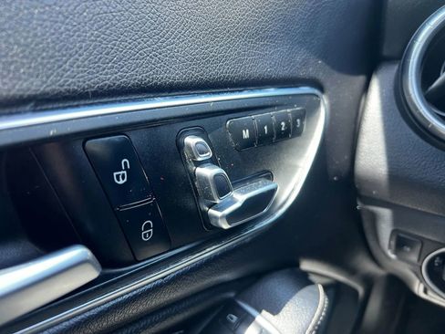 Used 2018 Mercedes-Benz CLA 250 4MATIC image 22