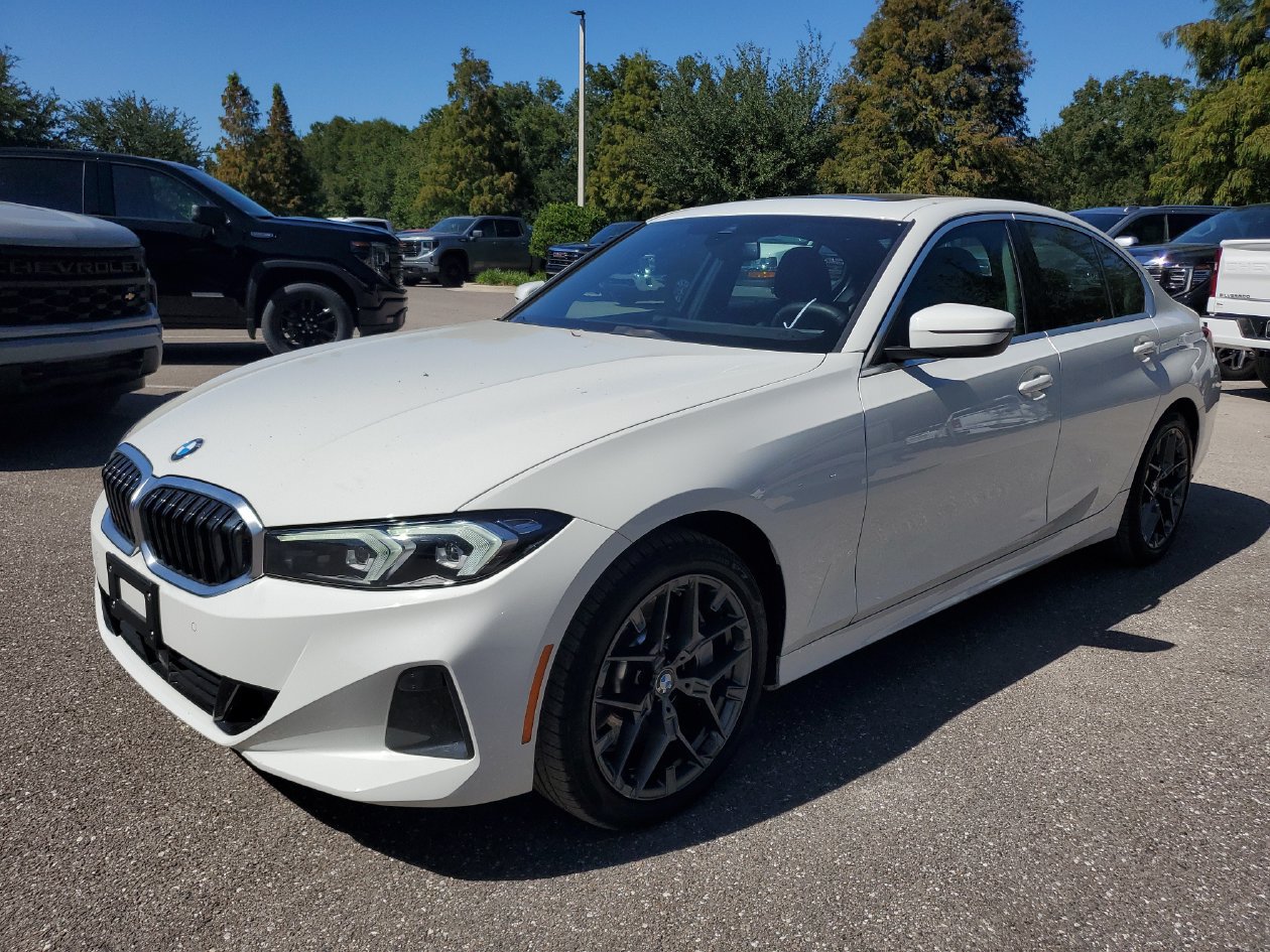 Used 2026 BMW 330i xDrive Sedan AWD/4WD image 2