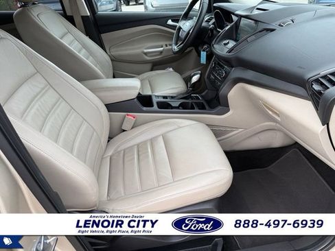 Certified 2018 Ford Escape SEL image 13