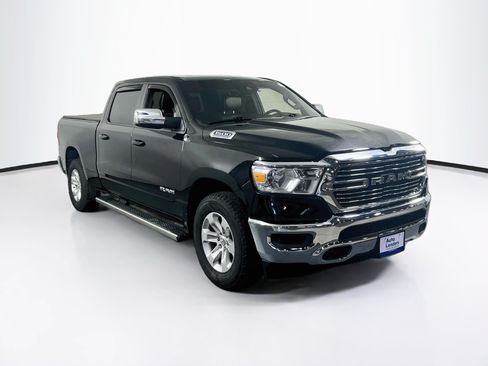 Used 2023 RAM 1500 Laramie AWD/4WD image 3