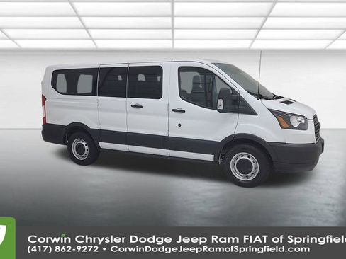 Used 2019 Ford Transit 150 XL image 3