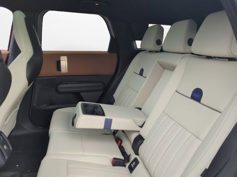 Certified 2025 MINI Cooper Countryman S image 12