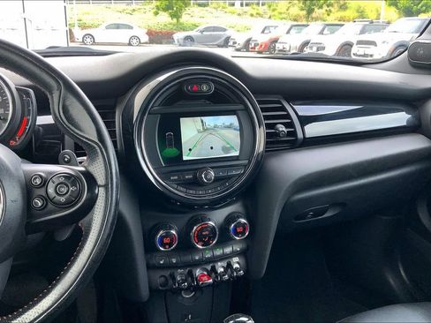 Used 2020 MINI Cooper S FWD image 6