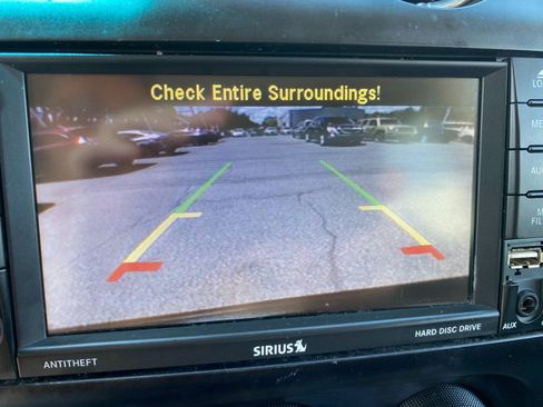 Used 2017 Jeep Compass Latitude FWD image 16