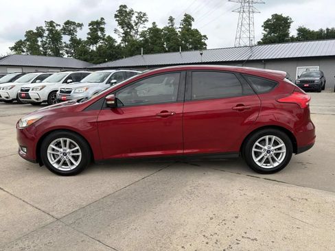 Used 2016 Ford Focus SE FWD image 5