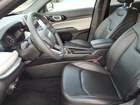 Certified 2024 Jeep Compass Limited AWD/4WD image 9