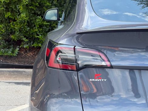 Used 2023 Tesla Model Y Long Range AWD/4WD image 15
