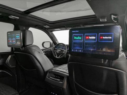 Used 2022 Cadillac Escalade ESV Sport Platinum AWD/4WD image 26