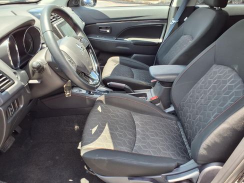 Used 2026 Mitsubishi Outlander Sport LE AWD/4WD image 14
