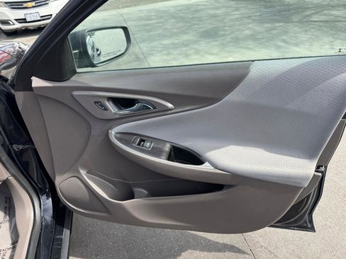 Used 2016 Chevrolet Malibu LS image 17