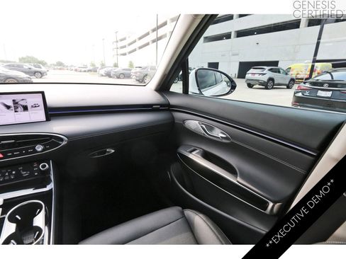 Used 2026 Genesis GV70 2.5T AWD/4WD image 13