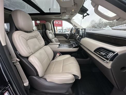 Used 2023 Lincoln Navigator L Reserve w/ Equipment Group 201A image 25