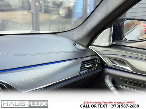 Used 2021 BMW M5 image 37