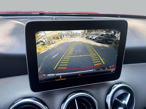 Used 2019 Mercedes-Benz GLA 250 4MATIC image 27