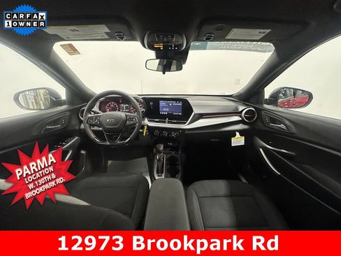 Certified 2025 Chevrolet Trax RS w/ Sunroof Package image 21