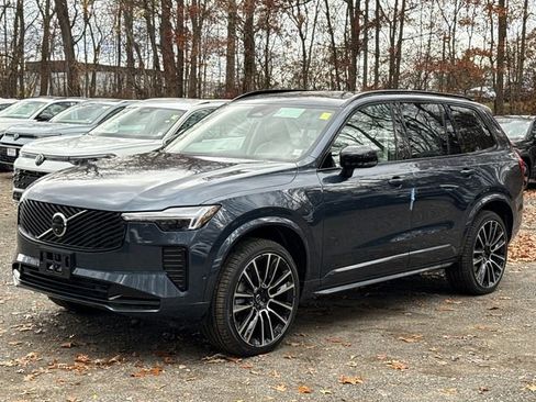 New 2026 Volvo XC90 B6 Ultra w/ Protection Package image 5