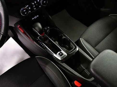 Used 2023 Chevrolet TrailBlazer RS w/ Sun and Liftgate Package image 22